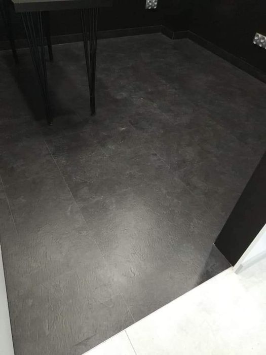 Montaż paneli Lvt, wykładzin Pcv, dywanowych. Wylewki anhydrytowe, żyw