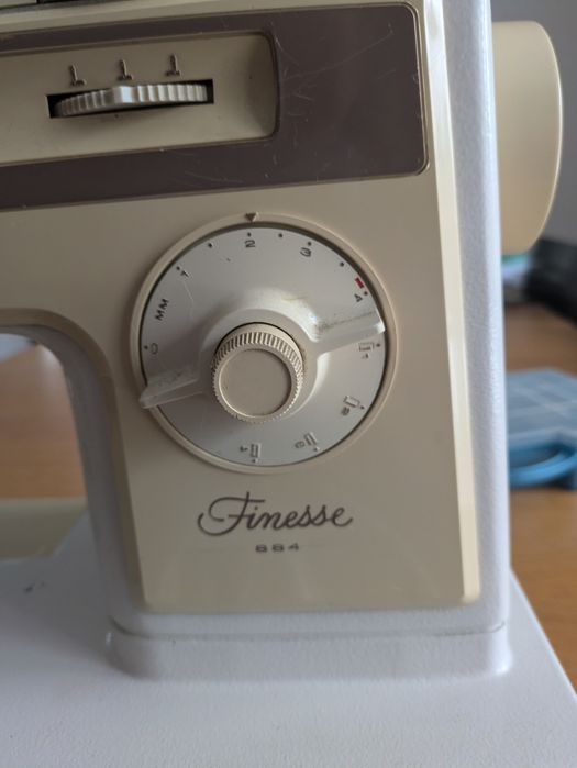 Maszyna Łucznik 884