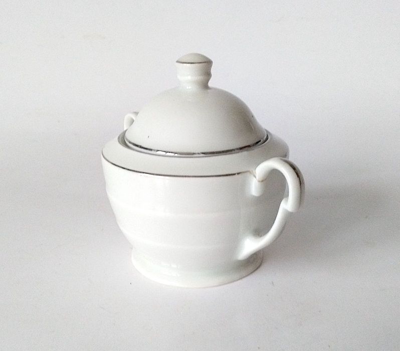 Cukiernica art deco biała srebrzona porcelana zabytek antyk