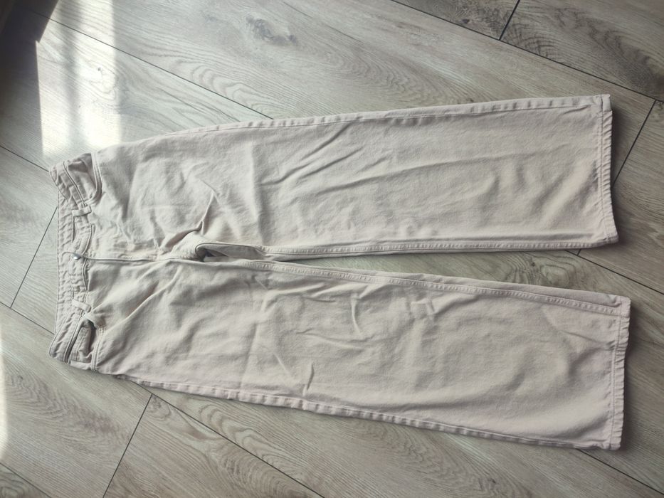 Spodnie z szerokimi nogawkami