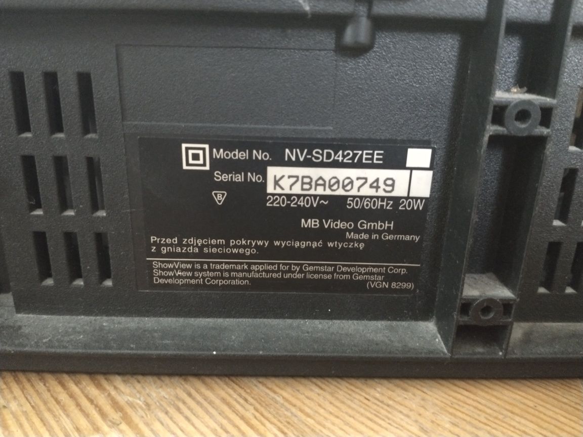 Magnetowid Panasonic NV SD427 EE sprawny z pilotem