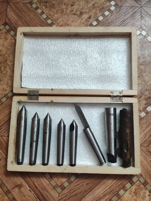 Набір центрів упорних