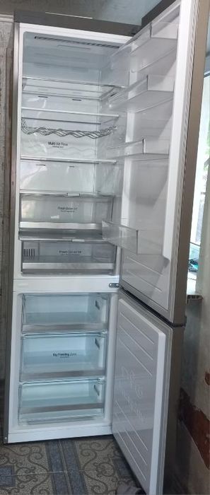 Холодильник LG инверторный 21г.