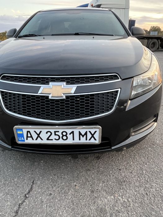 Шевроле Круз 2011 год выпуска