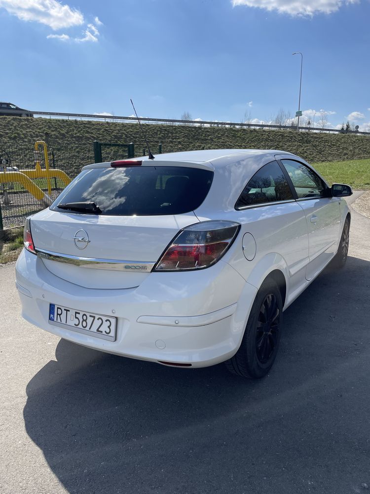 Opel astra H GTC 1.4EcoTec