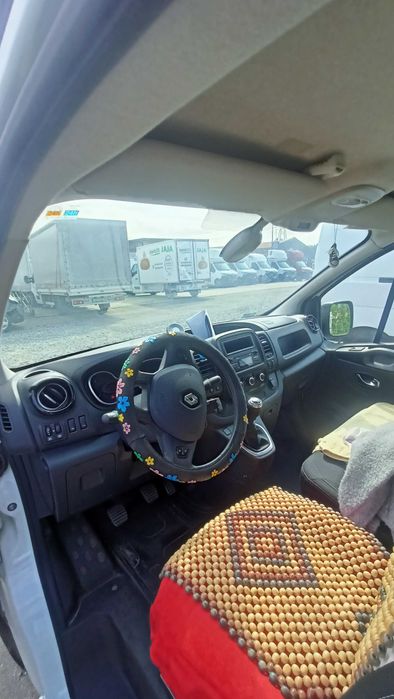 Renault Trafic 2.0 145hp 28000tys przebiegu.