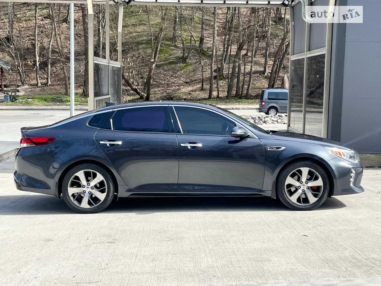 Kia Optima 2.0 T-GDI SX (274 л. c.) 2017 г.