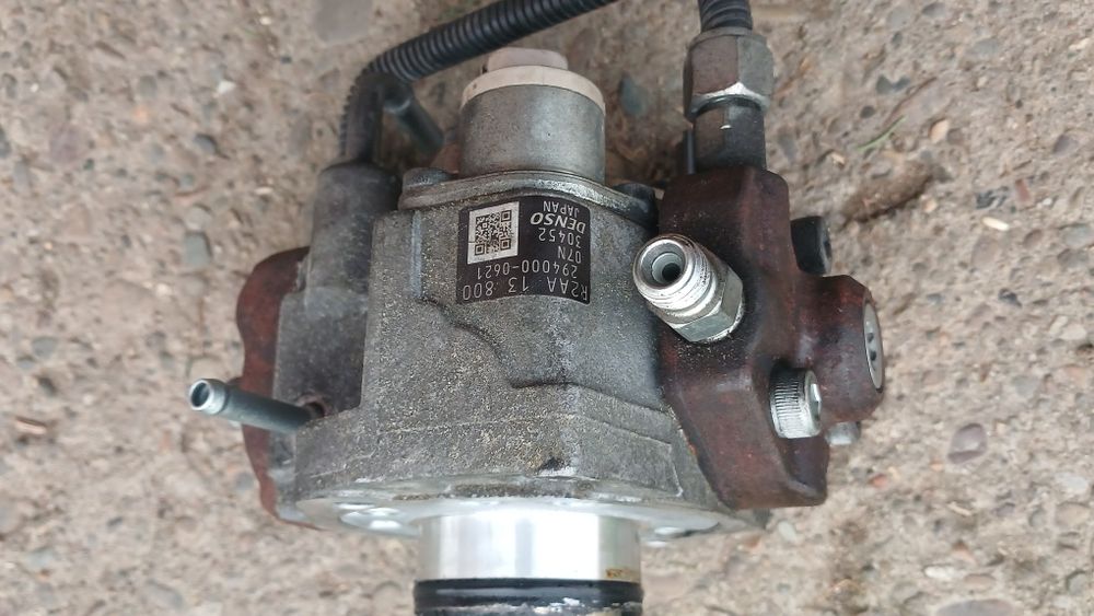 Продам паливний насос  високого тиску на Мазду сх 7  22 дізель