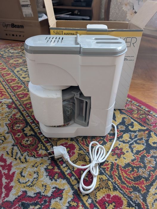 Coffee maker first Australia  (кавоварка) нова