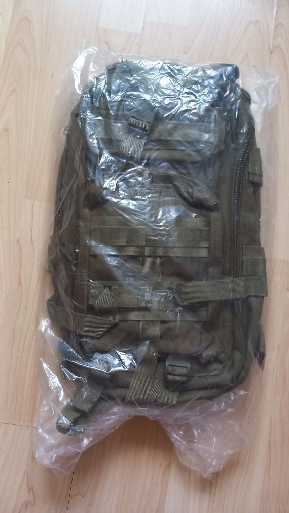 Plecak taktyczny*na survival*idealny bagaż podręczny *khaki*35 l. NOWY