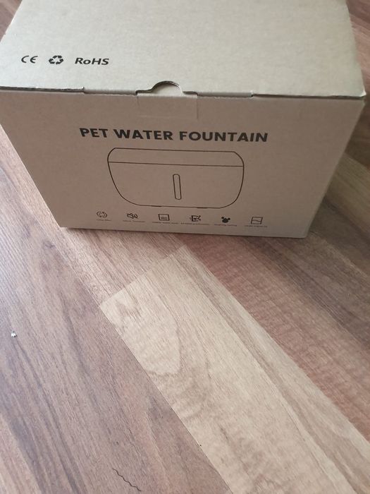 Poidło fontanna dla kota psa