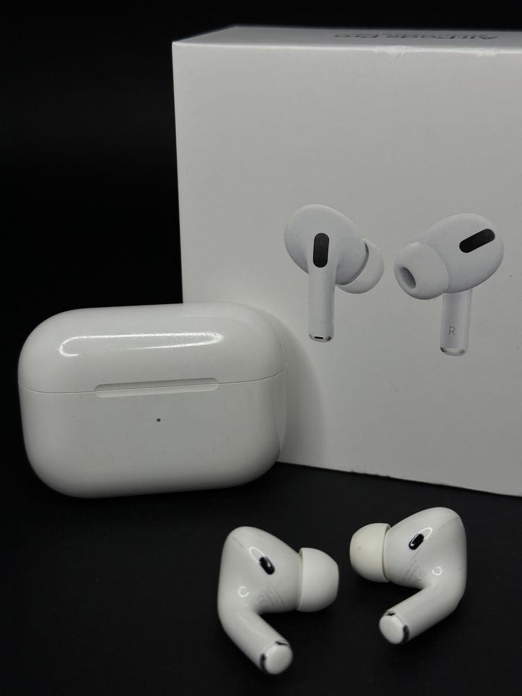 Продам оригінальні навушники Apple AirPods Pro