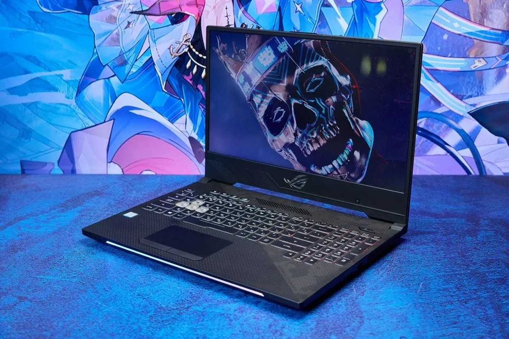 Срочно!Геймерский ноутбук (8Гиговая видеокарта RTX) Киберпанк,Сталкер2