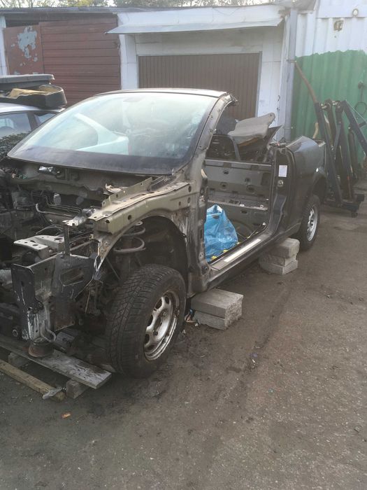 zderzak tył  błotnik  tył renault megane II cabrio 05