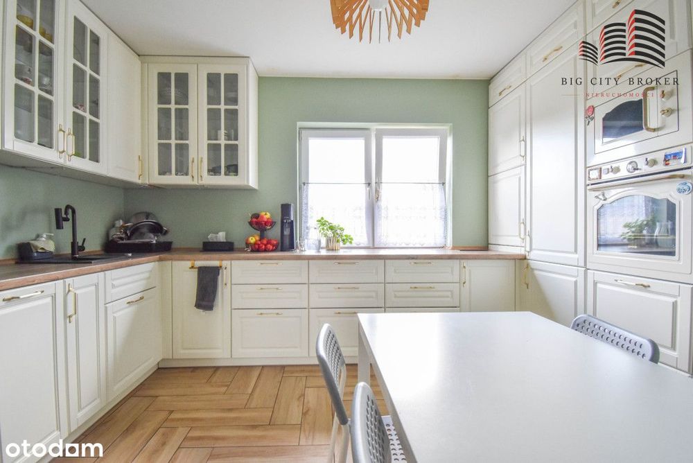 Wygodny dom wolnostojący | garaż na 3 samochody