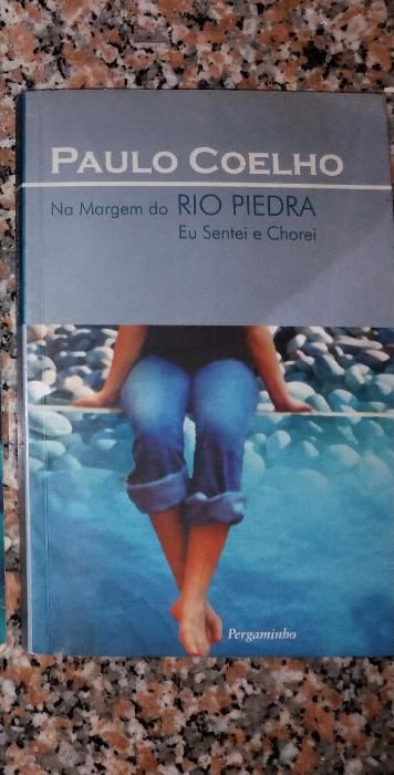 Livro Paulo Coelho - Na margem do Rio Piedra eu sentei e chorei