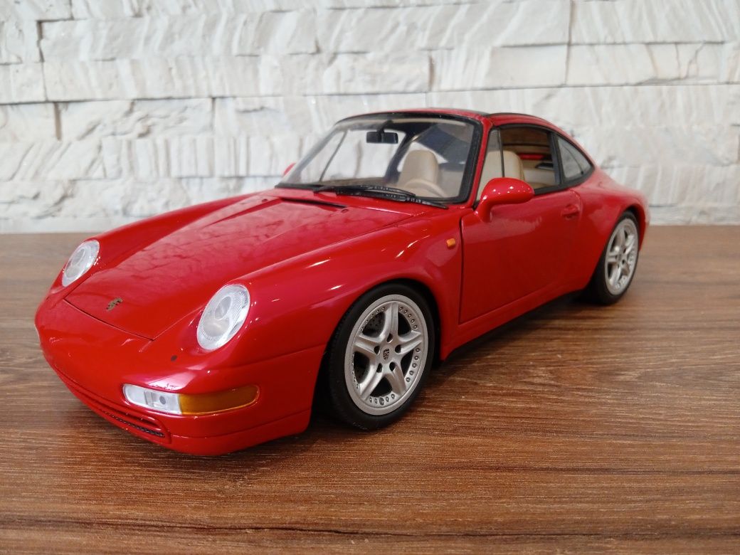 1:18 UT Models Porsche 911 Targa model