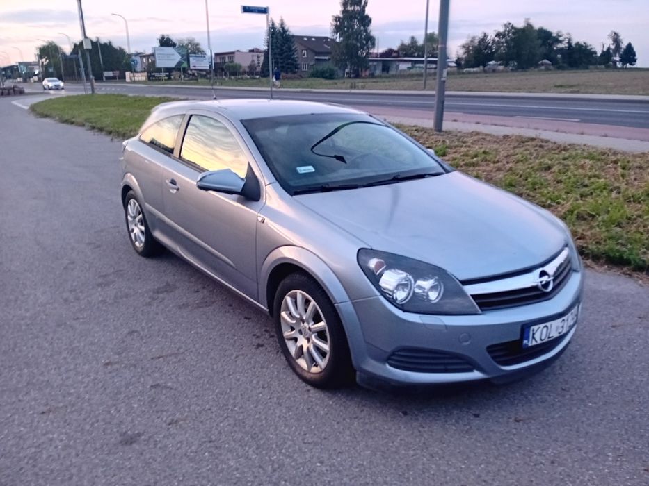 Opel Astra GTC 1.6 Benzyna