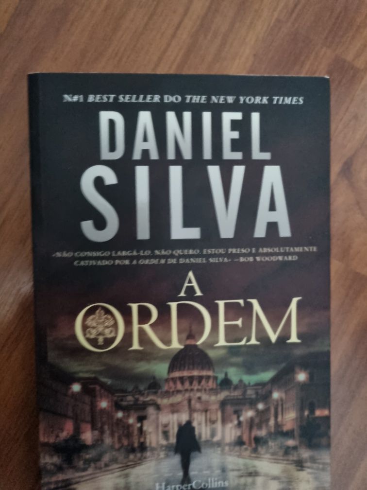 Livros Dan brown, Stephen King, Demille, Daniel Silva