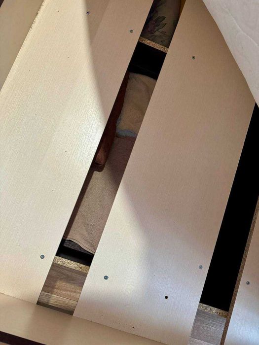 Продам ліжно Двоспальне 140 на 200 см м.Вараш + матрац, можна окремо!