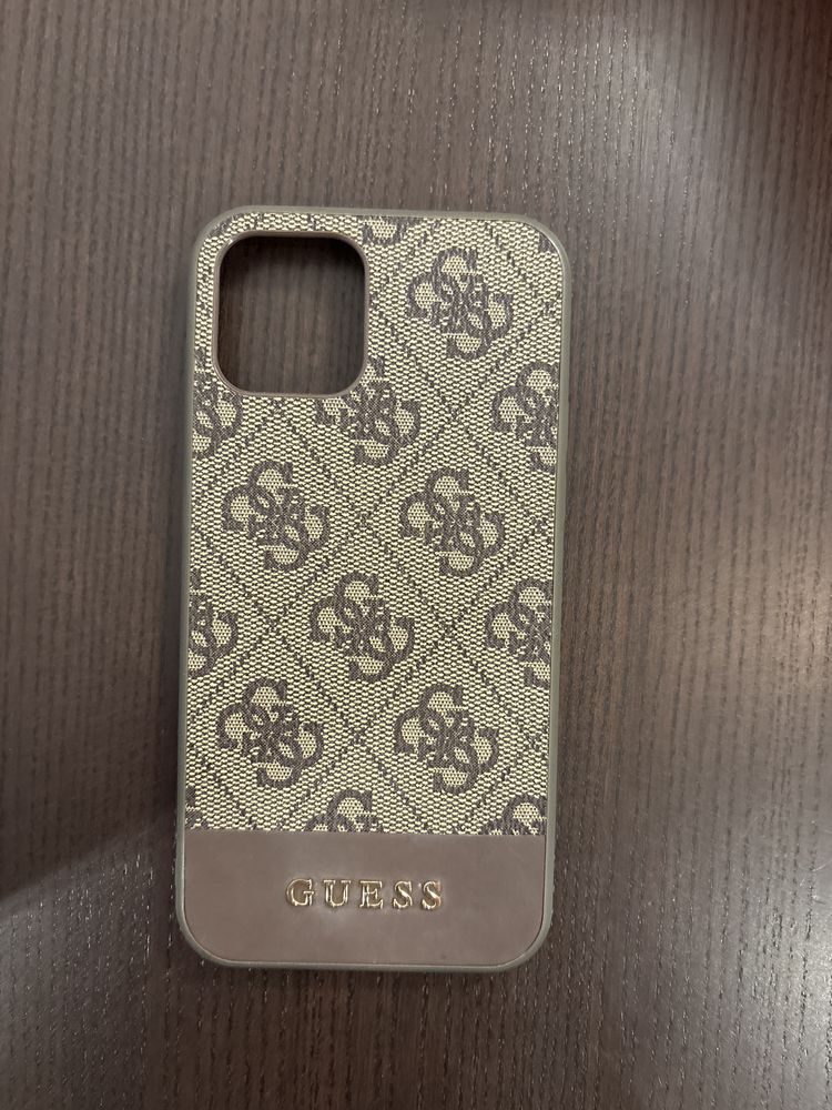Чехол Guess на 12 iPhone