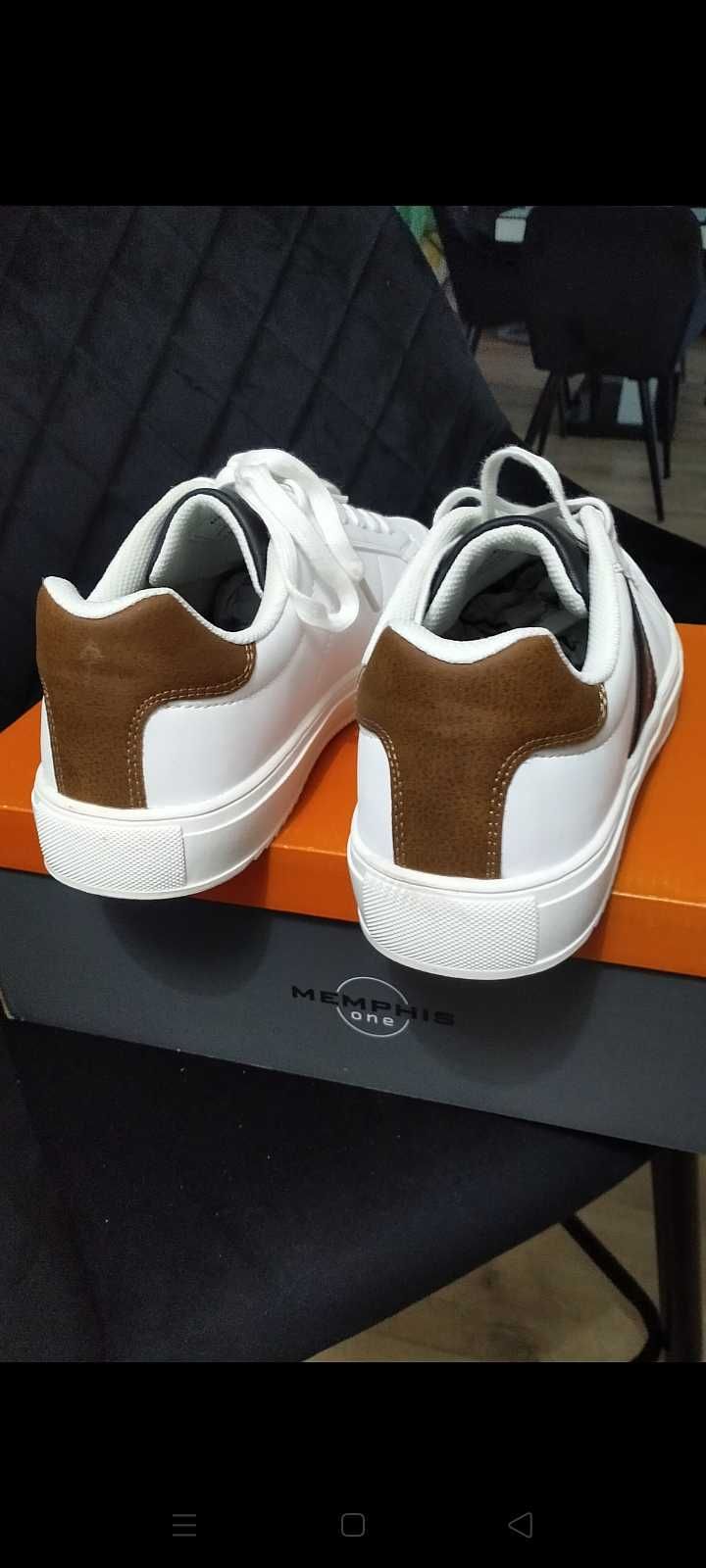 Nowe solidne buty sportowe męskie