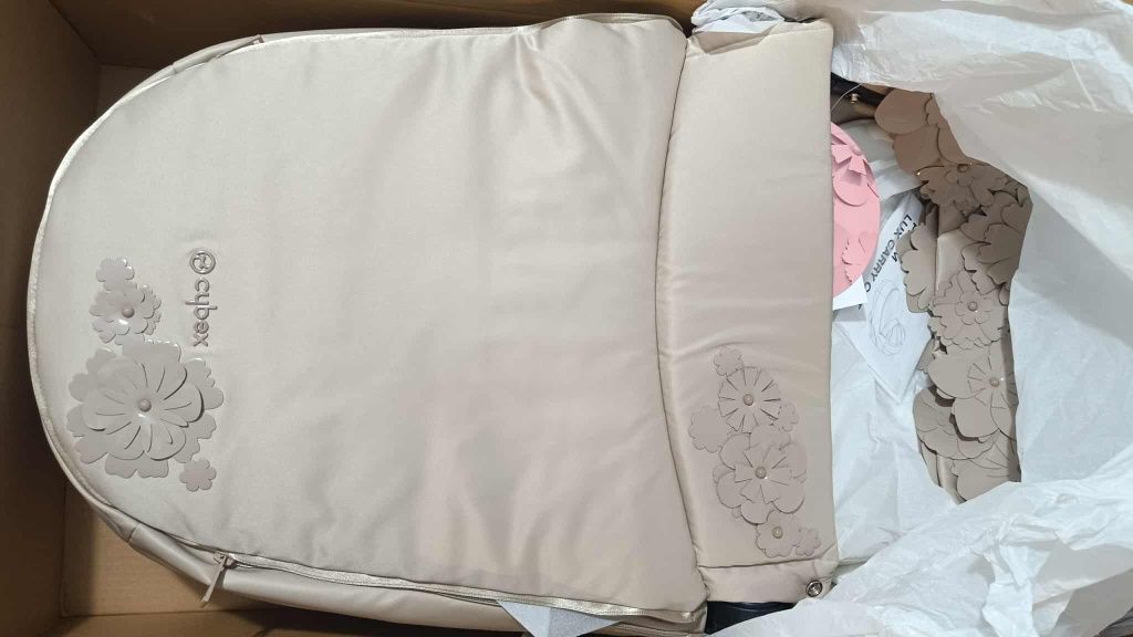 Gondola cybex priam simply flowers beige