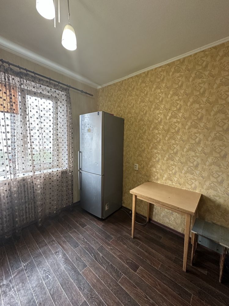 Продам 2 комнатную квартиру Л/Б Мир