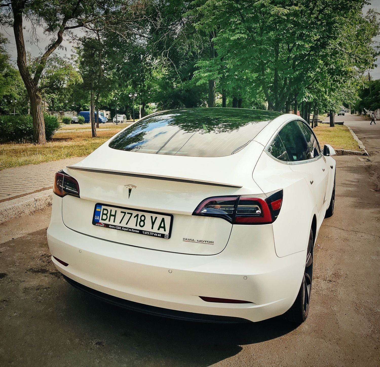 Tesla Model 3 Performance 2020рік 408 км запас ходу , швидка зарядка.