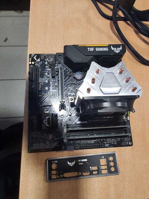 Матер плата sAM4 ASUS TUF Gaming  B450M plus 2 с Ryzen 5 3600 и Zalman