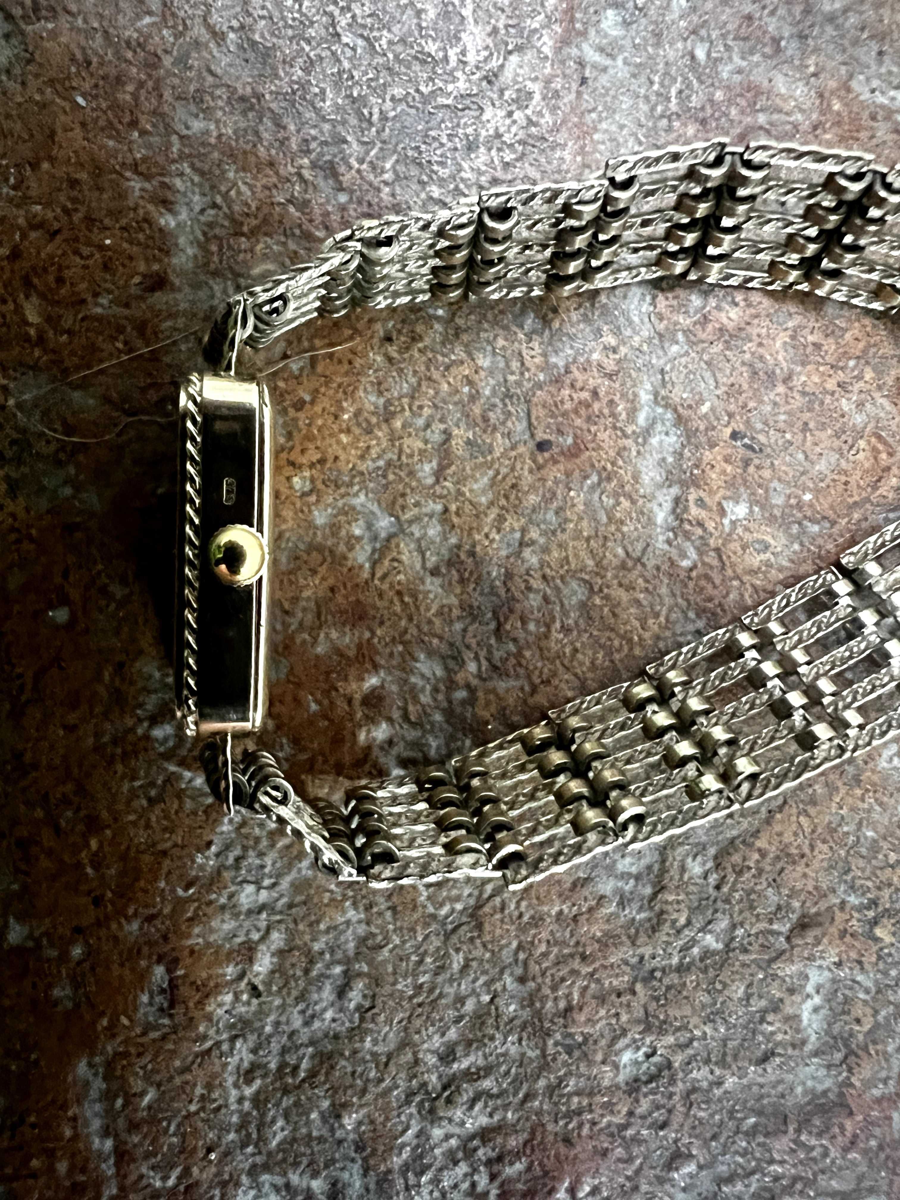 Rotary Swiss Quartz Ladies Watch – 9K Gold Case