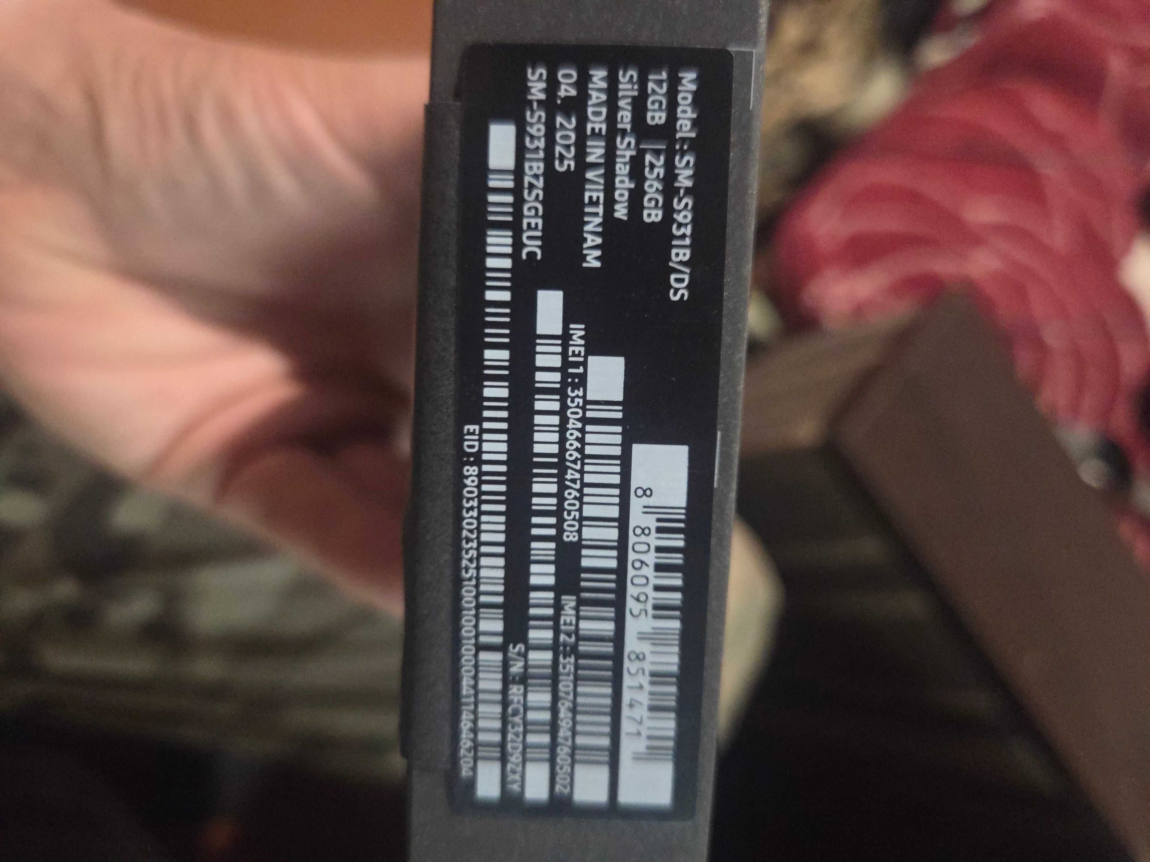 Продам Samsung Galaxy S25 12/256GB Silver Shadow як новий