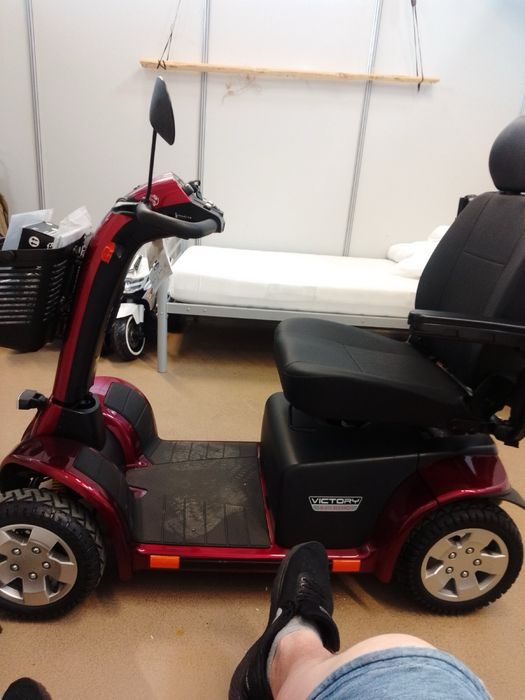 Скутер с электромотором