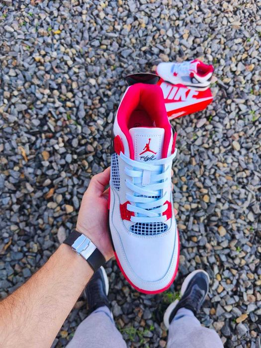 Кросівки Nike Jordan 4 Retro чоловічі демісезонні 41-46