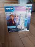 Szczoteczka elektryczna ORAL-B Kids Frozen II+ etui