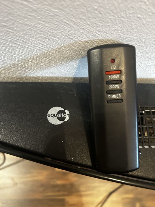 Grzejnik kominek elktr scienny