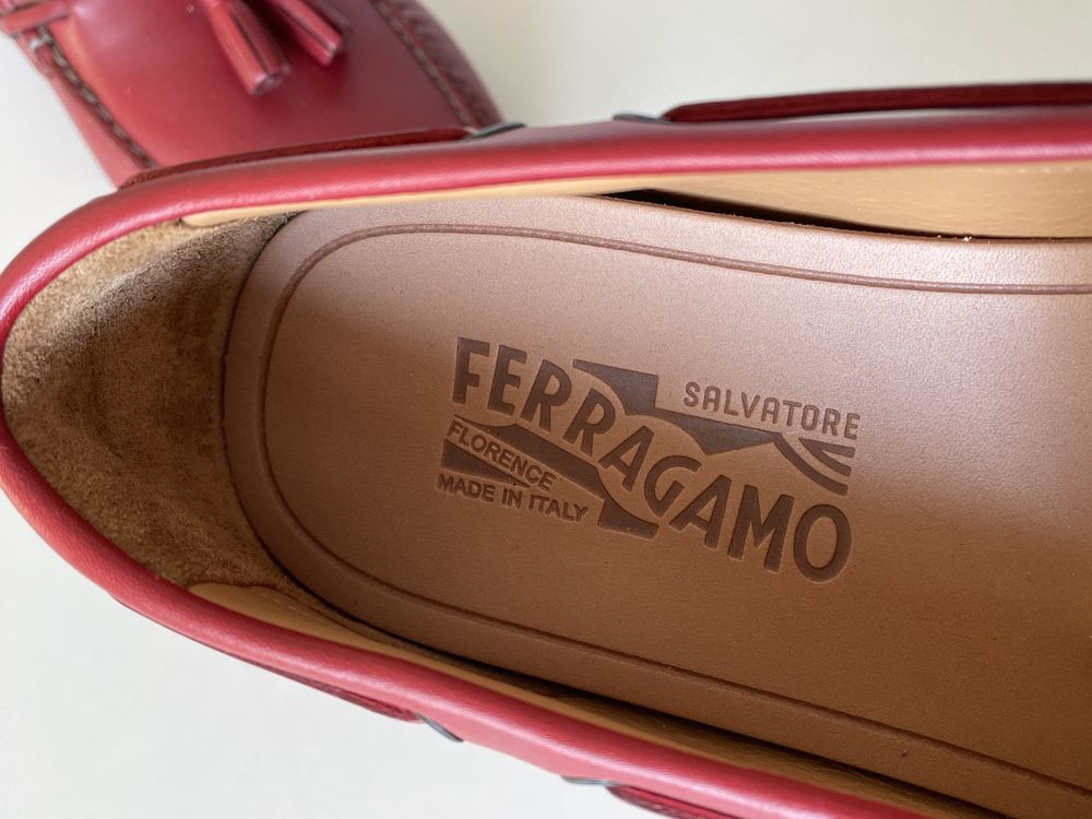 Salvatore Ferragamo шкіряні лофери р. 43 оригінал