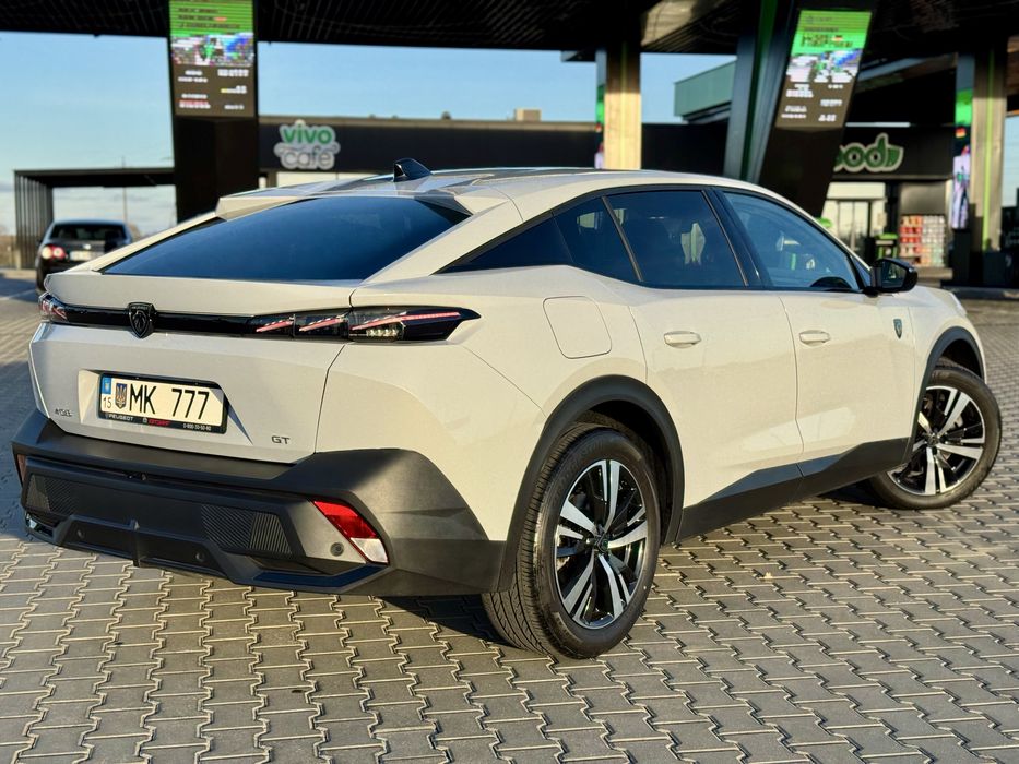 Продам Peugeot 408 GT-Line 2023 года