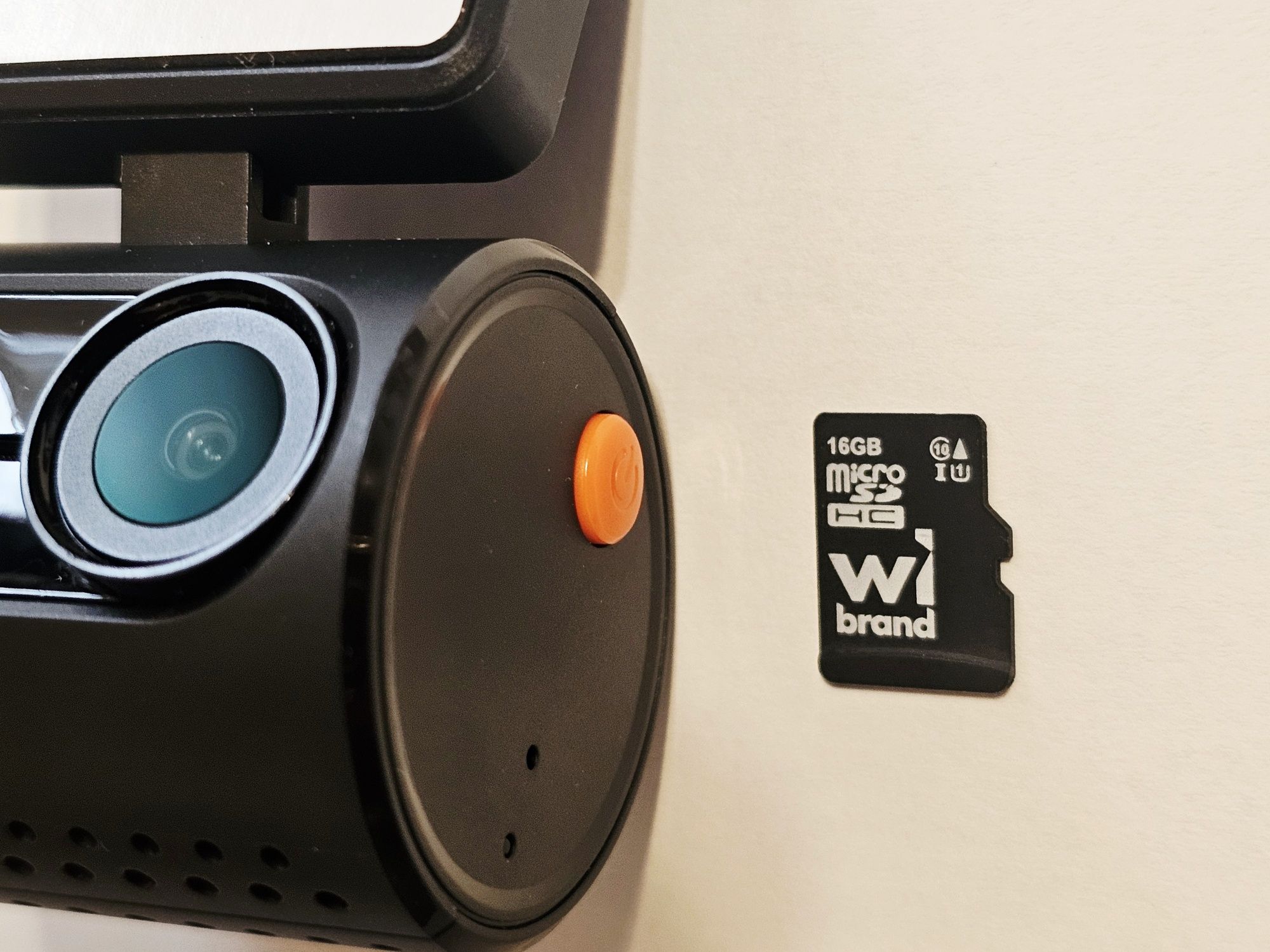 Відеореєстратор KAWA mini 3 Wi-Fi 2K