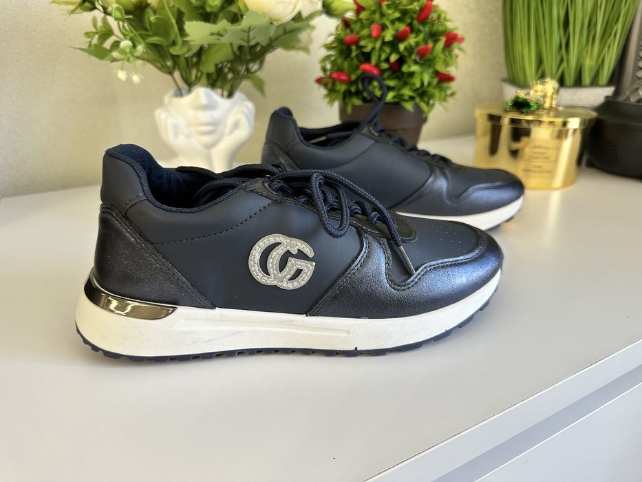 Кросівки жіночі Claudia Ghizzani 37 розмір