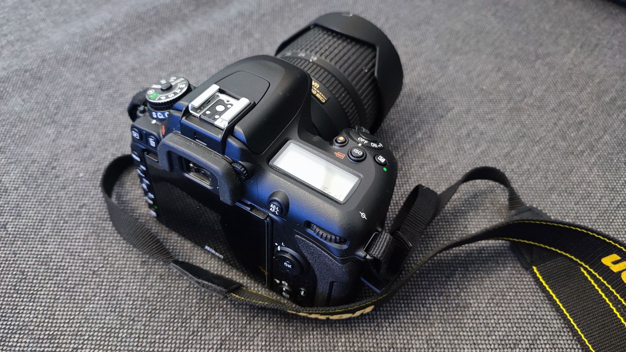 Nowy Nikon D7500 z obiektywem Nikkor 18-140mm, przebieg 1516 zdjęć