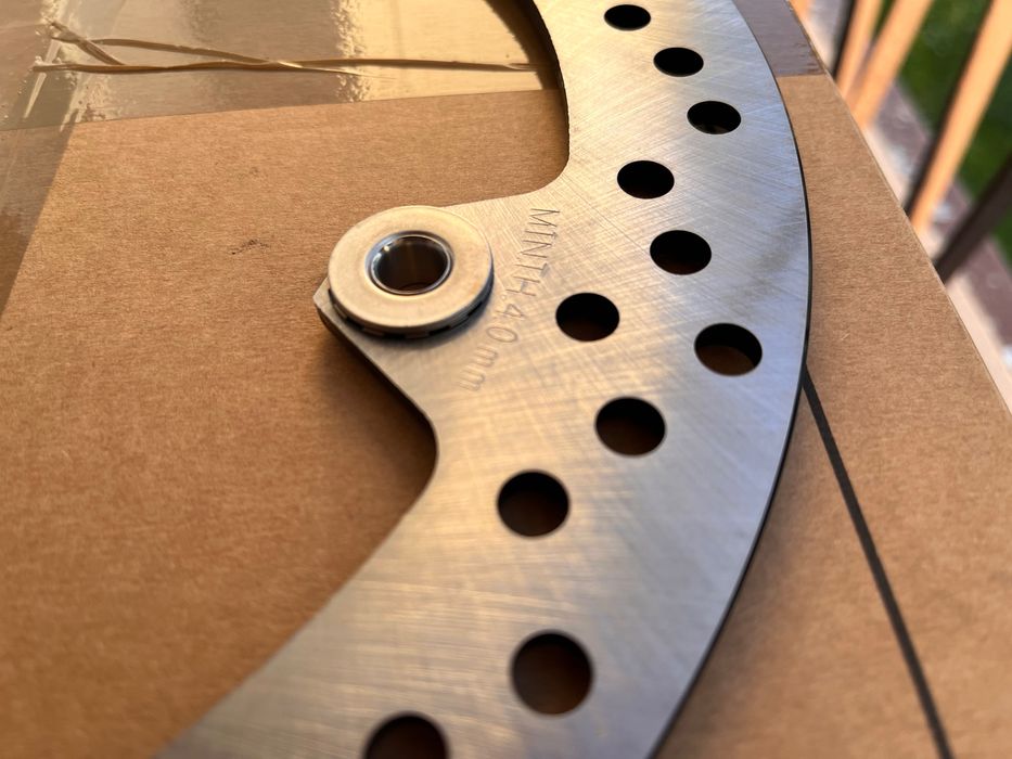 tarcza hamulcowa przednia  BMW R1200 R1250 GS RT   F750 GS F850 GS