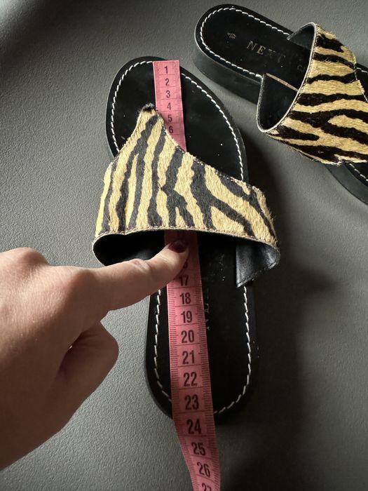 Шлепанцы. Шлепки. Сабо. Шлепанці. Мюлі. Некст. Шкіра. Сандалії