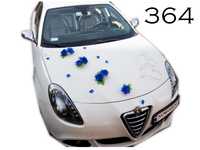 Piękna chabrowa dekoracja na samochód ślubny niebieska ozdoba Nr 364
