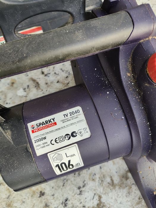 Електропила Sparky