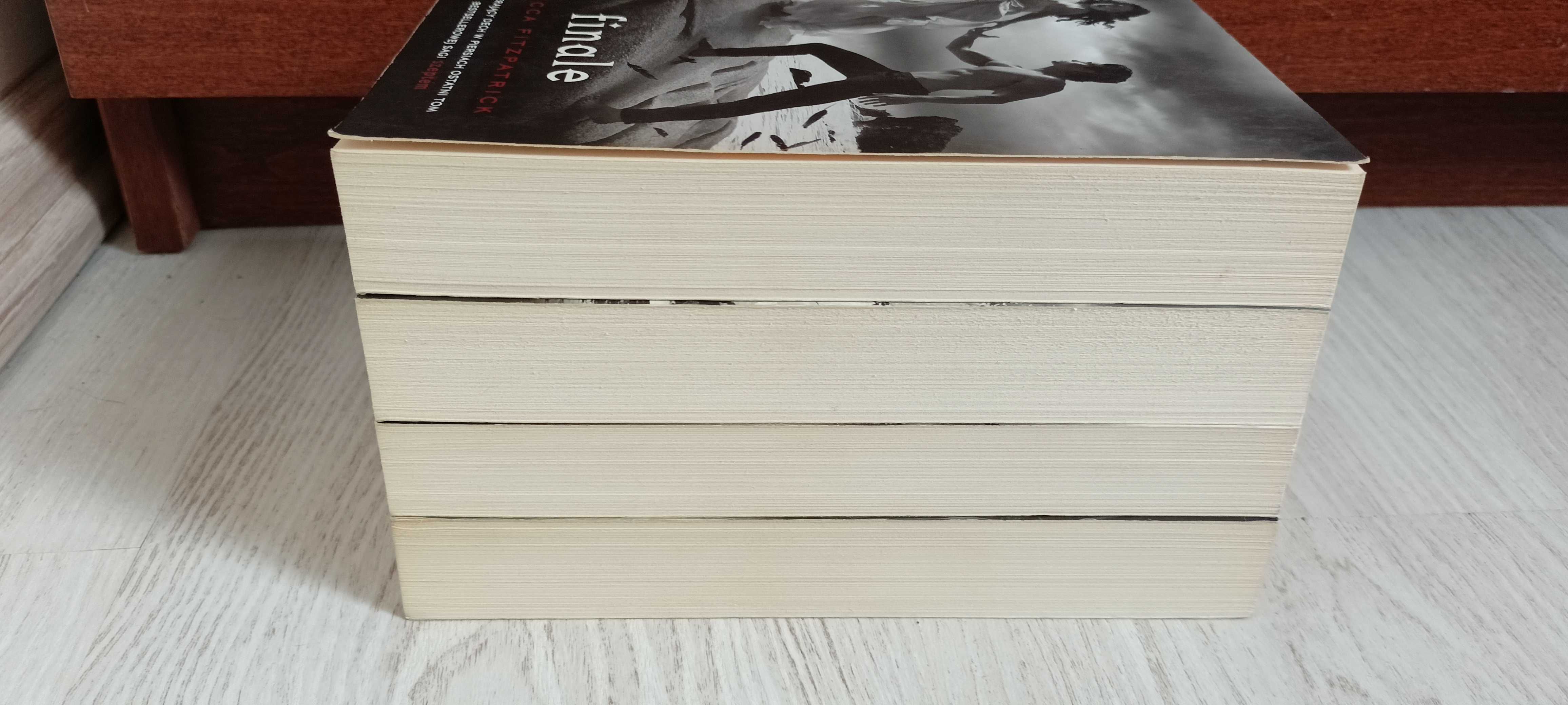 4x Becca Fitzpatrick Szeptem + Crescendo + Cisza + Finale