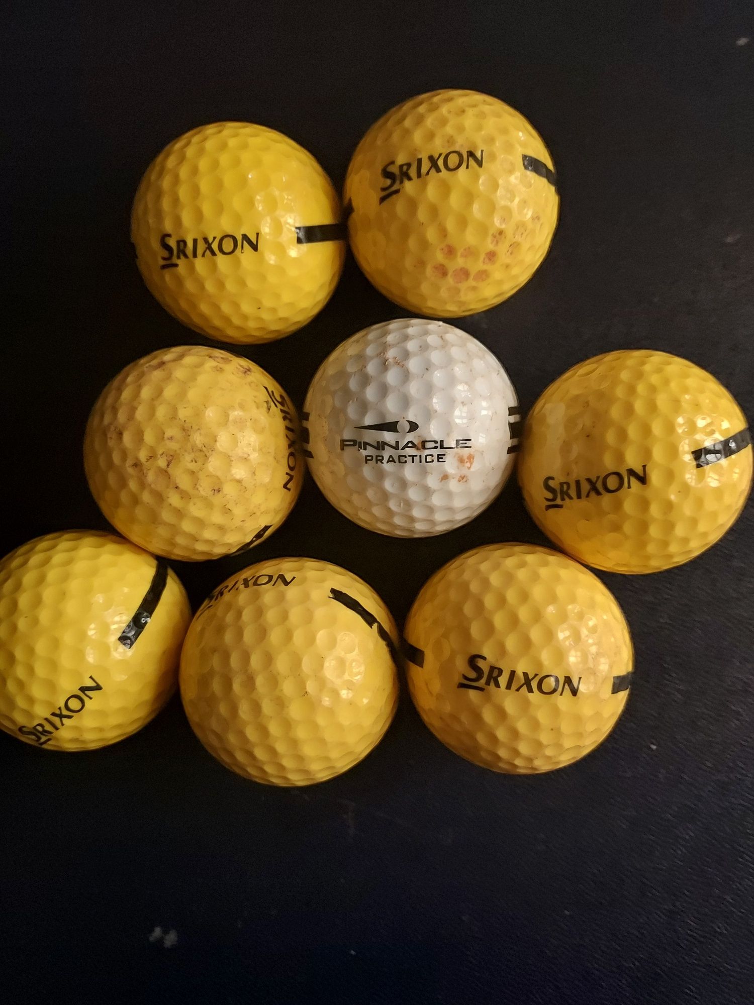 8 BOLAS DE GOLF. Boas marcas.vejam fotos .bolas novas. Oficial