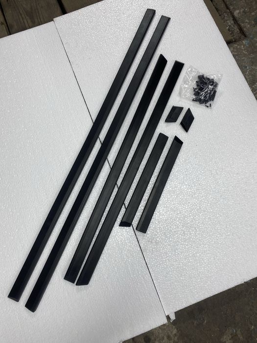 Молдинги на даері та крила bmw e34 е34