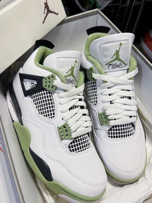 Jordan 4 Seafoam Oil Green R.39