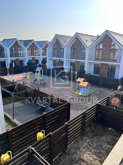 БЕЗ КОМІСІЇ! ТаунХаус 2 поверхи.3 кімнати+кухня студія.БЕЗ РЕМОНТУ.ГАЗ